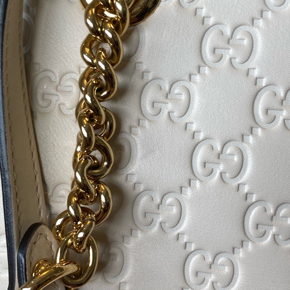 GUCCI medium tote shoulder bag. Condition: 8/10 - Picture 4 of 13